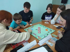 Семейный фестиваль настольных игр "Всей семьей повышаем финансовую грамотность" Семейный фестиваль настольных игр "Всей семьей повышаем финансовую грамотность".